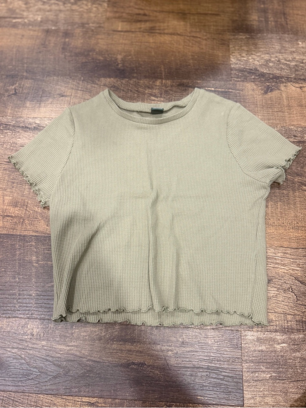 wild fable Olive Ribbed Lettuce-Edge Crop Top